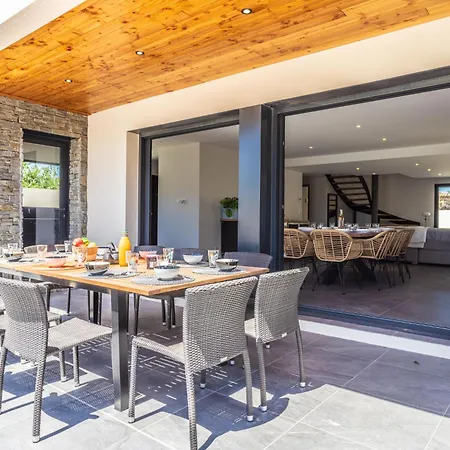 Rochelongue By Interhome